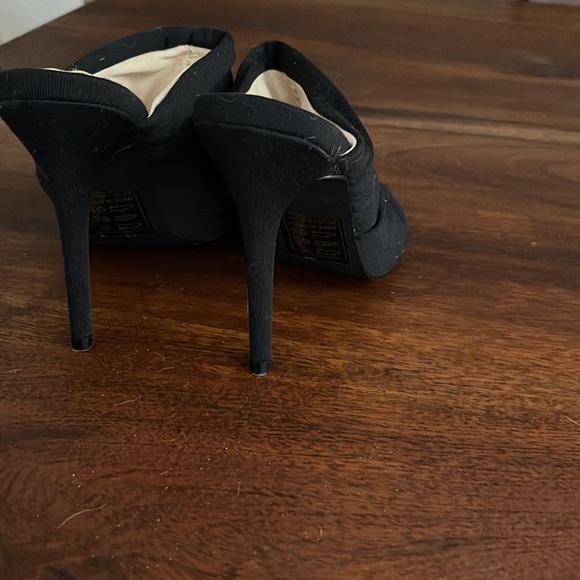 Cute heel from Vici - Picture 3 of 5